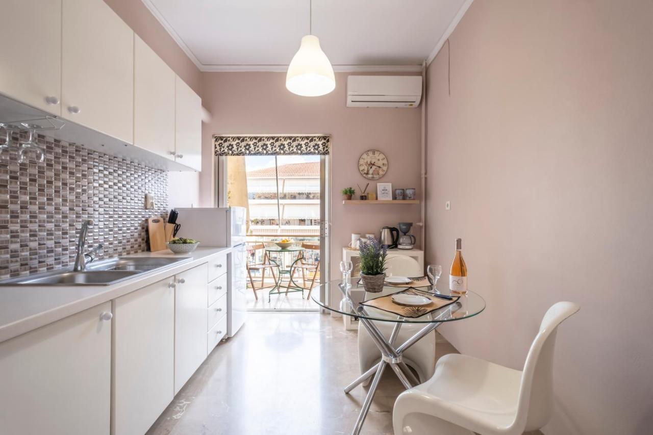 נאפפליו Izabella Guest House מראה חיצוני תמונה