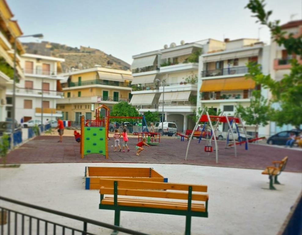 נאפפליו Izabella Guest House מראה חיצוני תמונה