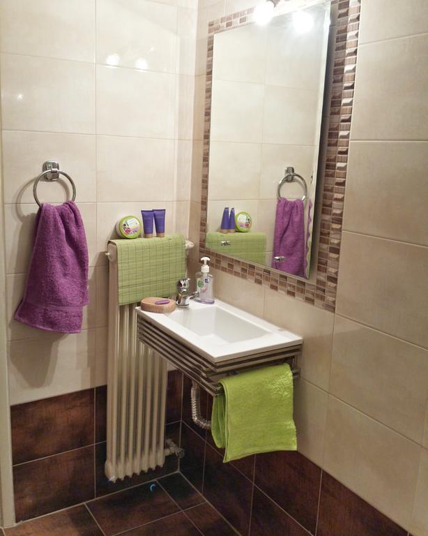 נאפפליו Izabella Guest House מראה חיצוני תמונה